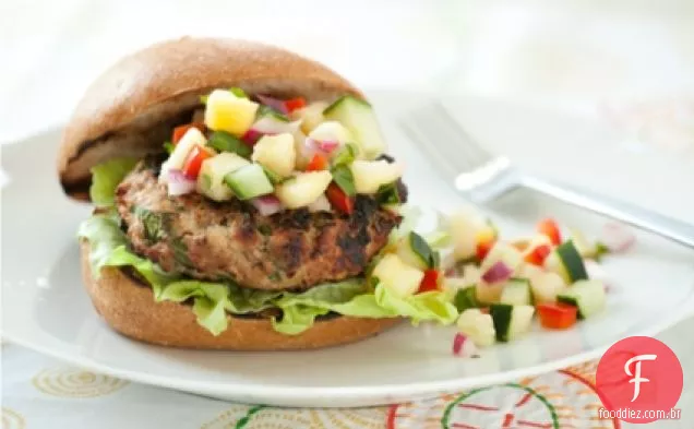 Hambúrgueres De Peru Com Sabor De Pepino E Abacaxi