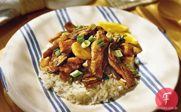 Carne de porco em molho de alho
