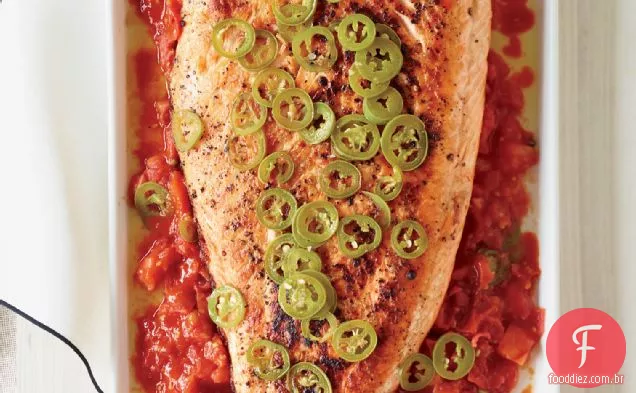 Salmão grelhado com tomate derretido