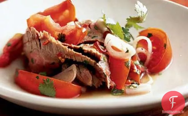 Yam Nuea Yang (Salada De Carne Picante)