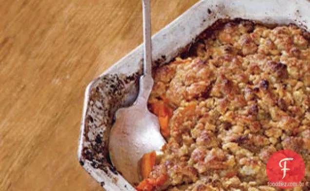 Inhames de Granada com xarope de bordo Blis e Streusel de açúcar de bordo