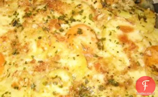 Caçarola assada de inhame e batata