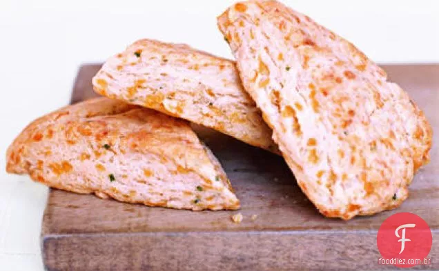 Cheddar e cebolinha Scones