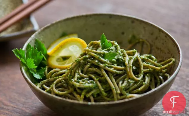 Soba Com Receita De Pesto De Salsa