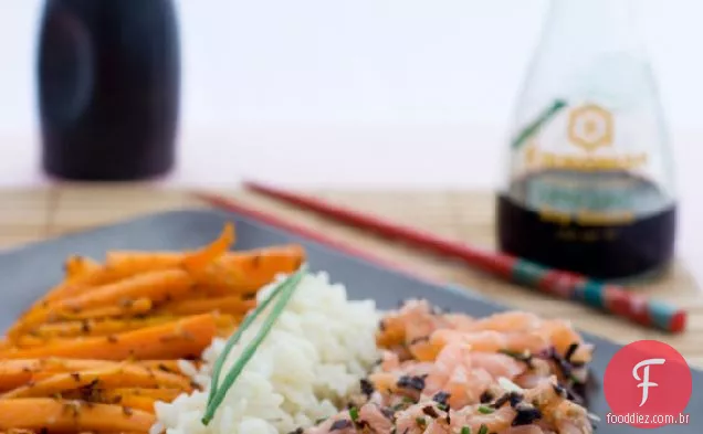 Salmão Cru Com Legumes