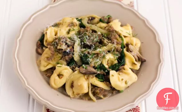 Tortellini Com Salsicha, Erva-Doce E Cogumelos