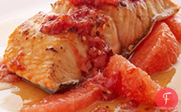 Salmão Envidraçado Com Sabor Picante De Toranja