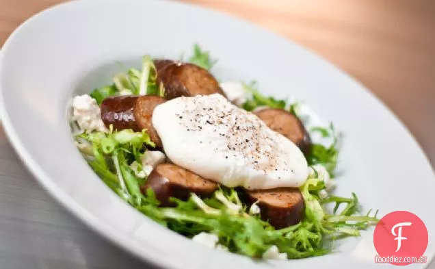 Salada Frisée Com Molho Feta E Hortelã