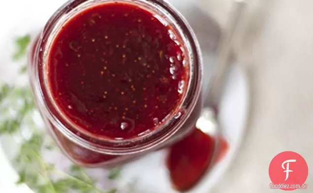 Geléia De Morango Com Raspas De Limão E Tomilho