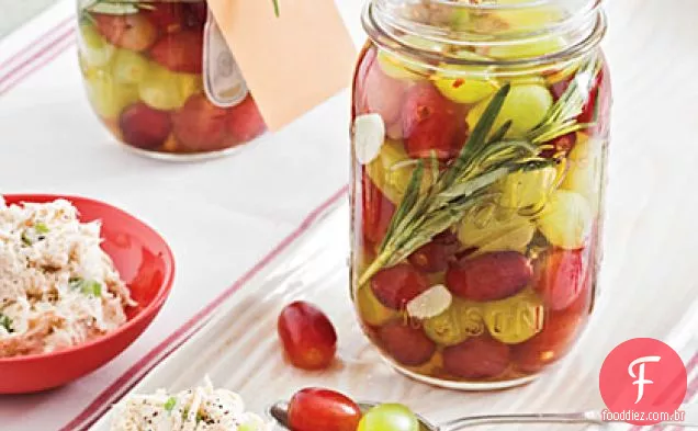 Uvas em conserva com alecrim e Chiles