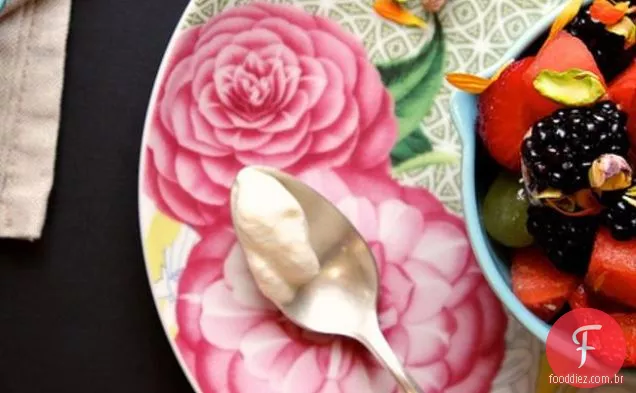 Rosa Água Pistache Salada De Frutas