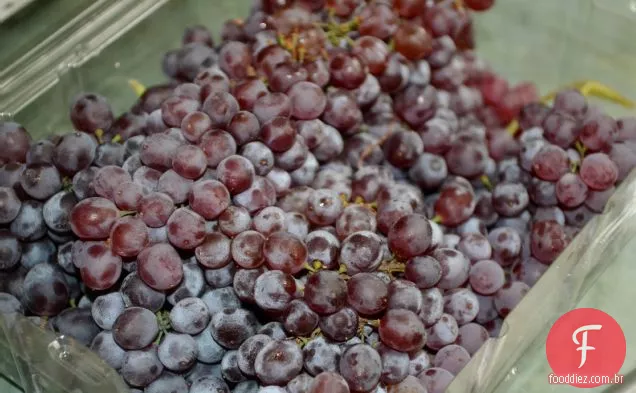 Bolos De Iogurte Francês Limão Com Uvas Champanhe