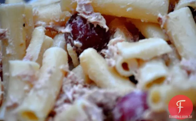 Grape N ' Salmon Pasta Salad