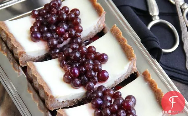 Torta De Panna Cotta Com Uvas De Mesa Marinadas