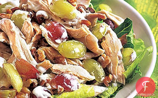 Salada de frango, Uva e noz