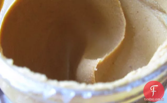 Manteiga De Amendoim De Trigo Integral E Muffins De Geléia