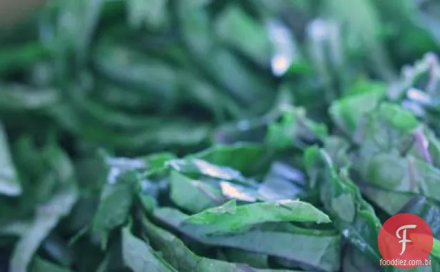 Salada De Couve Com Vinagrete Bagna Cauda