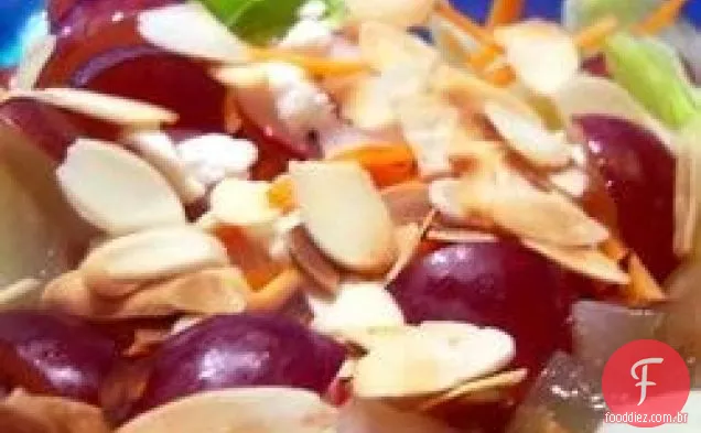 Salada de uva e queijo Feta