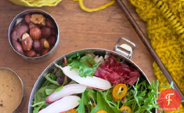 Salada De Cesta De Mercado Com Molho De Limão Miso