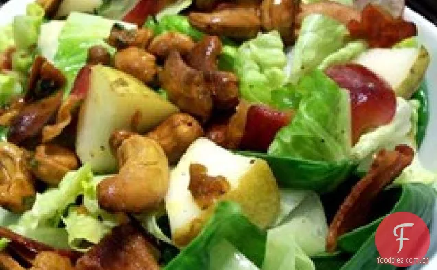 Salada de caju, Pêra e uva com curry