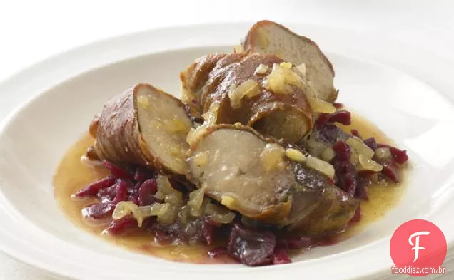 Perdiz assada com uvas em refogados