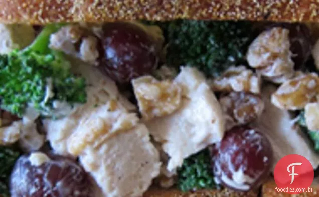 Salada de frango Kewl-est