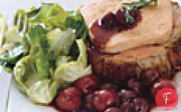 Lombo Assado de vitela com Foie Gras e molho de uva cereja-vermelha