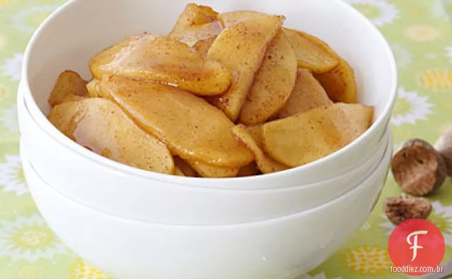 Maçãs De Canela Quentes