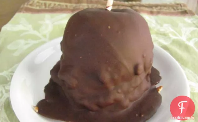 Chocolate, Caramelo E Maçãs Mergulhadas De Noz-Pecã