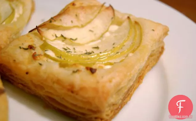 Queijo De Cabra E Torta De Maçã