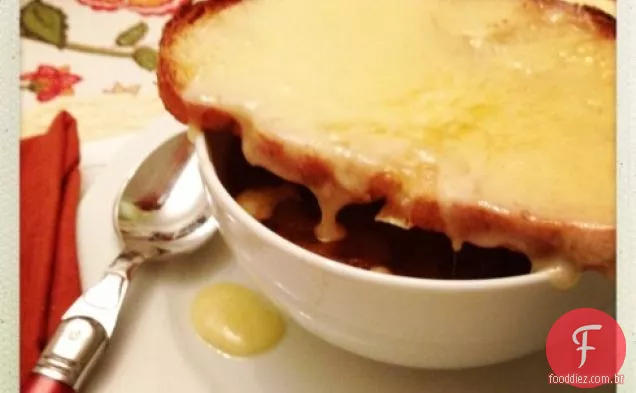 Sopa De Cebola Francesa De Cidra De Maçã