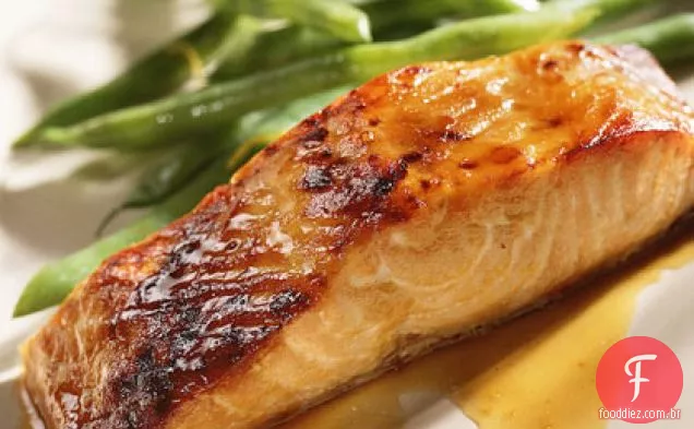 Salmão Vitrificado Com Canela E Damasco