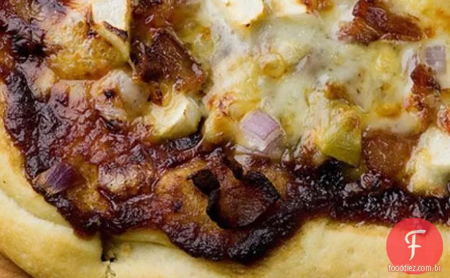 Apple Bacon Pizza