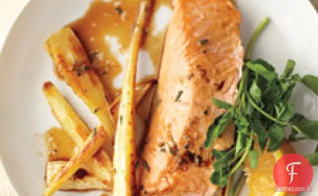 Salmão Assado Com Pastinaga E Gengibre