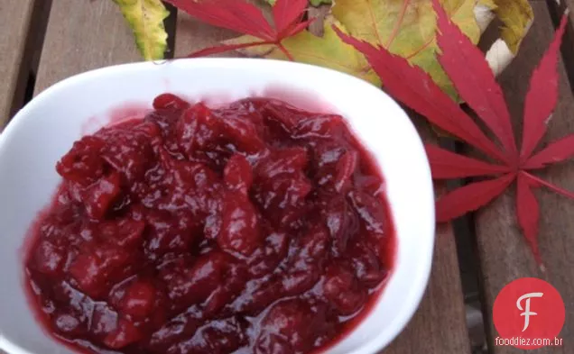 Um Passo Maçã Cranberry Chutney