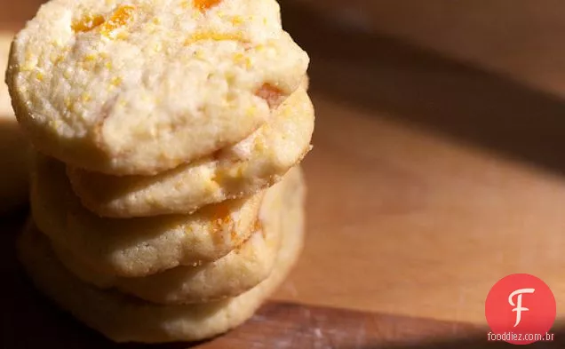 Biscoitos De Fubá De Damasco