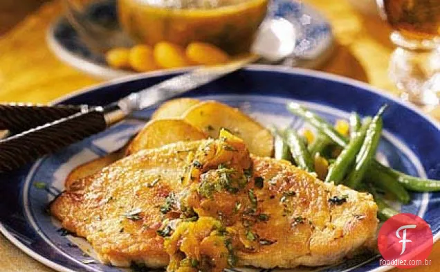 Frango de damasco com batatas assadas