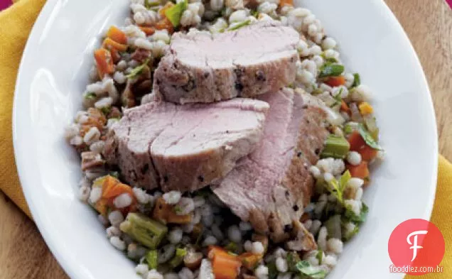Lombo de porco assado com Damasco-pilaf de cevada