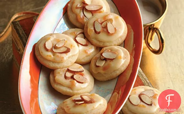 Biscoitos De Açúcar Envidraçados Com Damasco