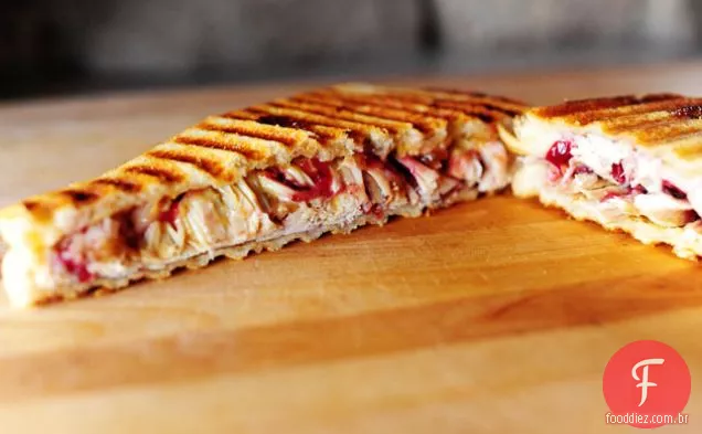 Sobras de peru e Panini Suíço