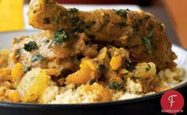 Frango, encontro e Damasco Tagine