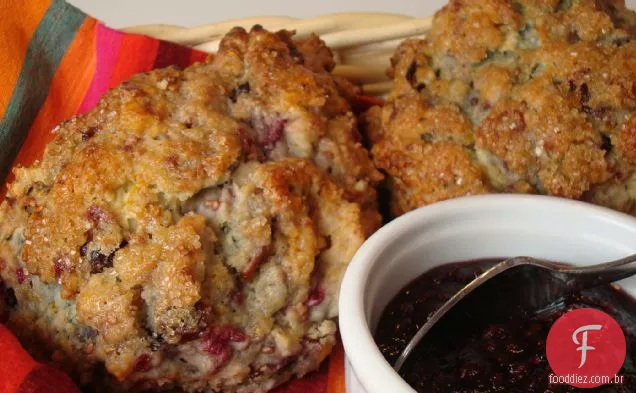 Biscoitos De Ricota Com Cerejas Secas, Damascos E Framboesas