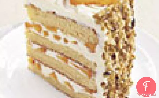 Bolo de camada de Chocolate branco com recheio de Damasco e Creme De Manteiga De Chocolate Branco