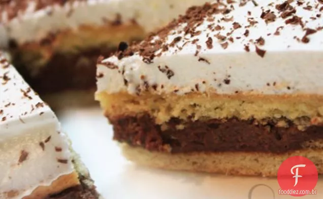 Bolo De Café Com Cobertura De Clara De Ovo