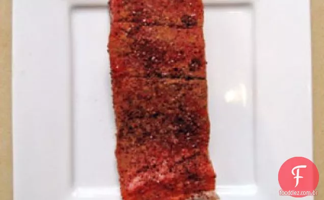Salmão Temperado Com Canela E Pimenta Em Pó