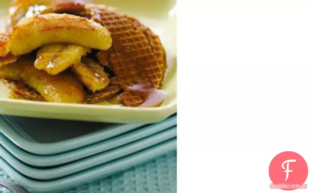 Waffles Crocantes E Bananas De Bordo