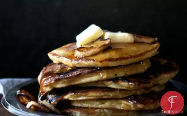 Receita De Panquecas De Creme Azedo Com Bananas