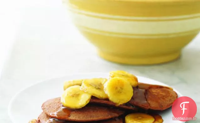 Panquecas de chocolate com Bananas salteadas