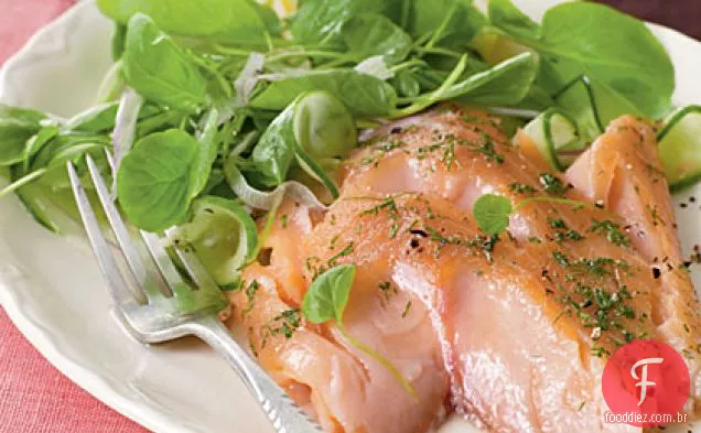 Açúcar mascavo torrado lento e salmão curado com endro