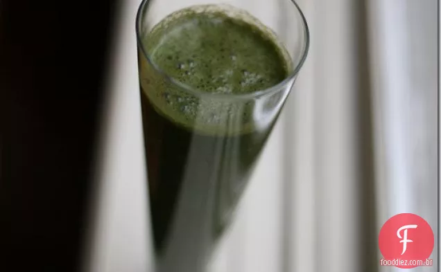 Chocolate Quente Banana Verde Monstro